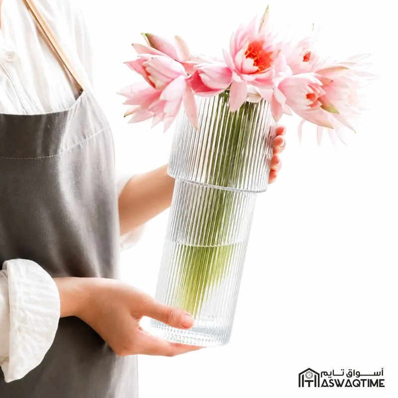 GLASS VASE