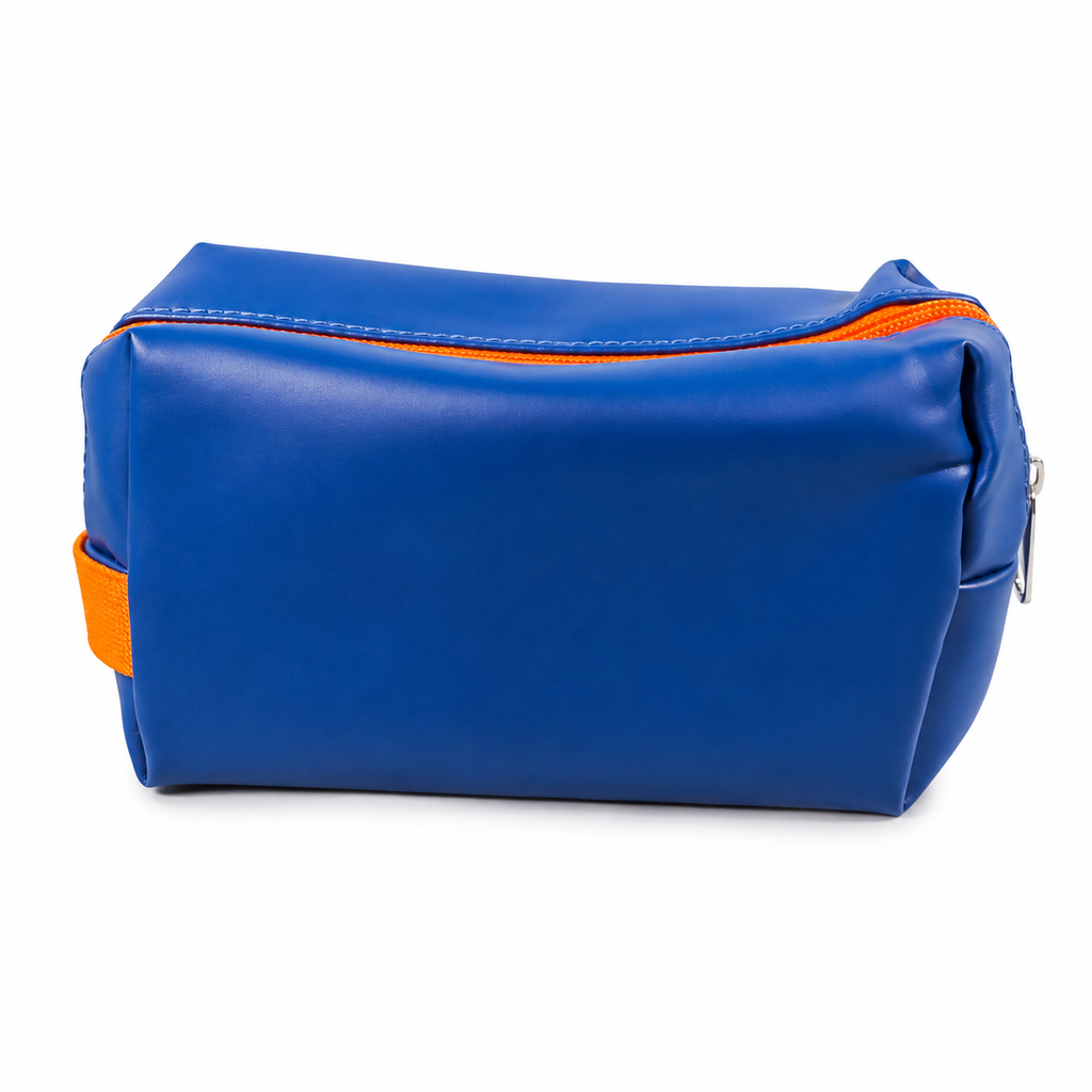 TRAVEL ORGANIZER
