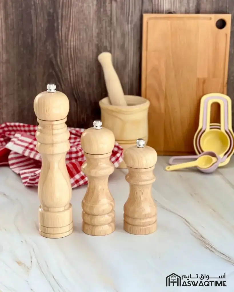 SALT GRINDER WOODEN LARGE SIZE