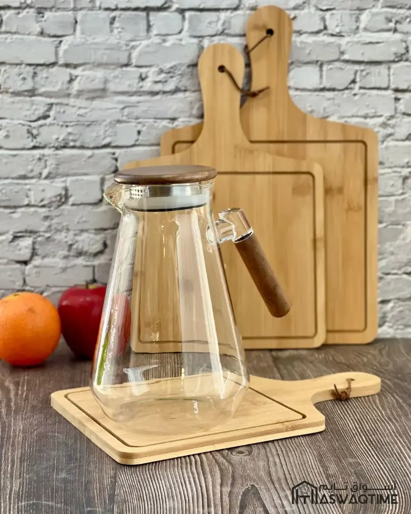 GLASS JUG WITH WOODEN HANDLE 