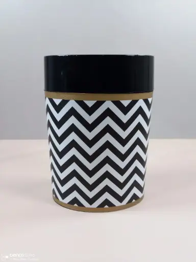 [SC-311S] SUNPLAST OVAL CONTAINER 0.8lt (BLACK&WHITE DESIGN)