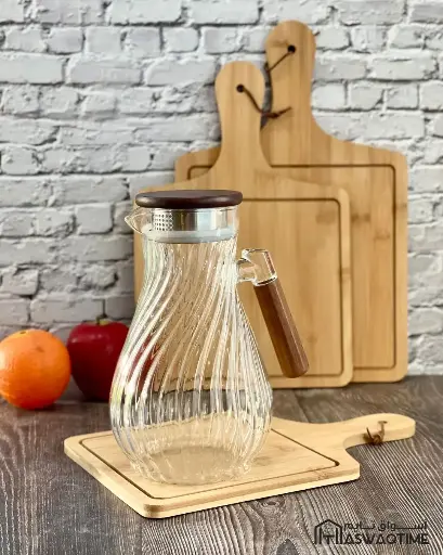 [GH769] GLASS JUG WITH WOODEN HANDLE